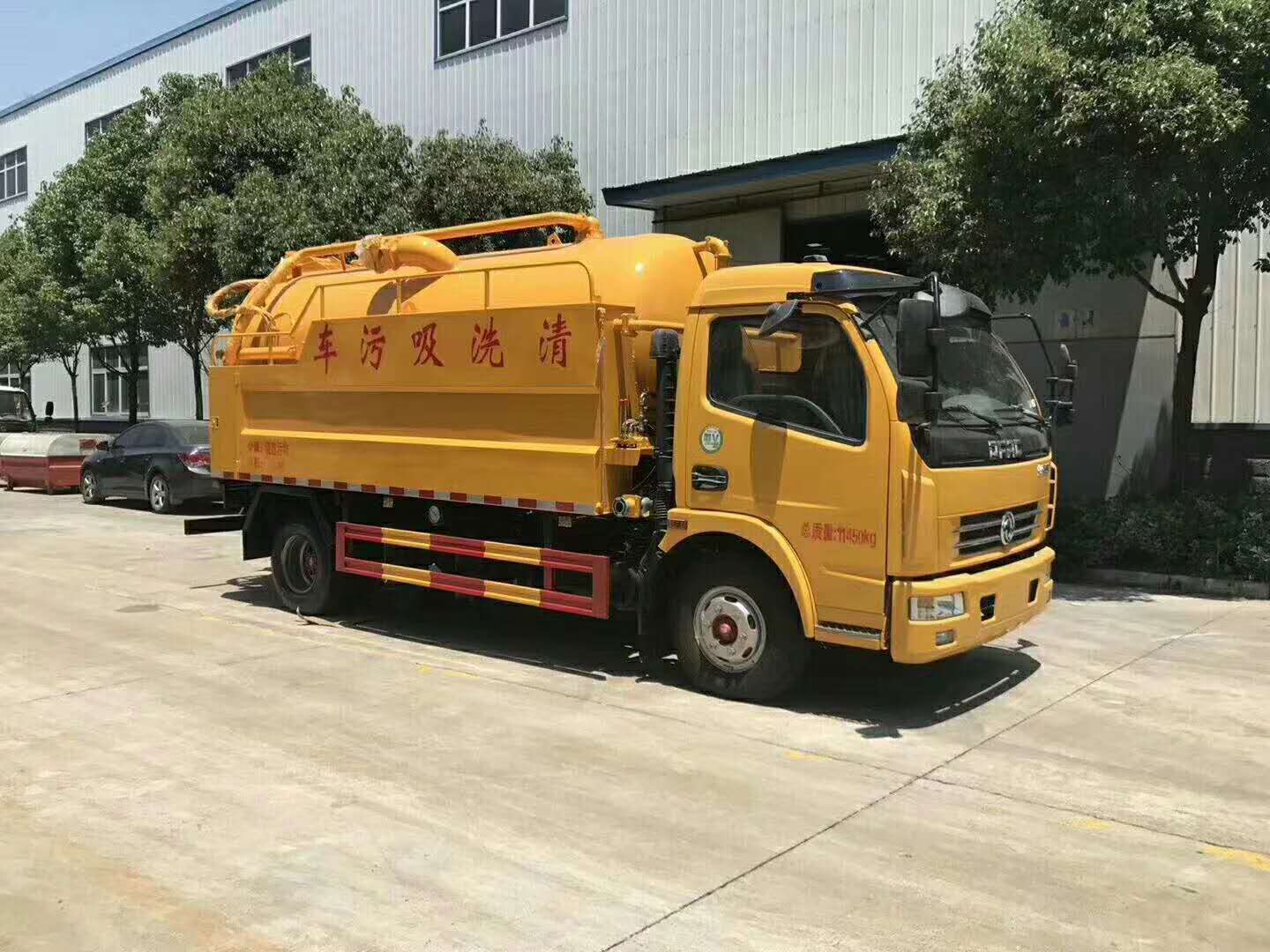 CLW5161GXWD5型吸污车